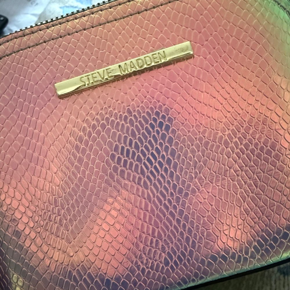 Steve Madden Holographic purse